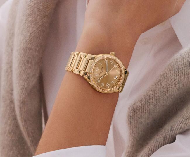 Luxury Canada’s Female Patek Philippe Twenty~4 7300/1200R-011 Replica Watches Sale
